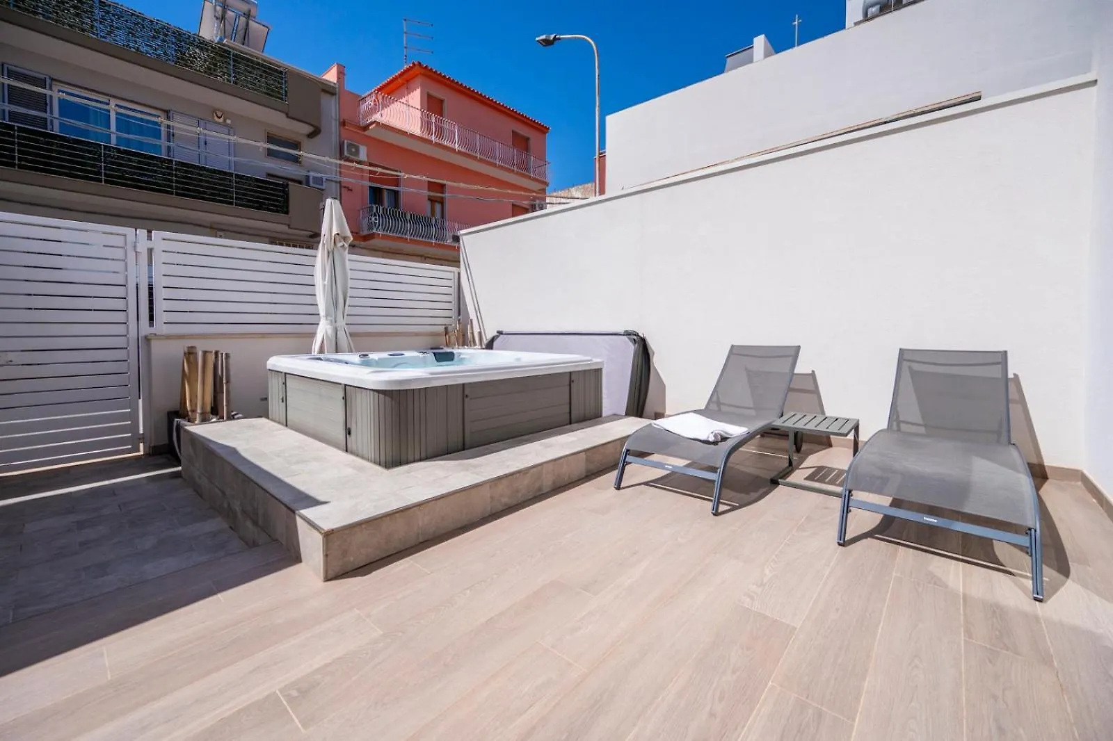 Mediterranea Suite - Siciliavacanza Avola 0*,
